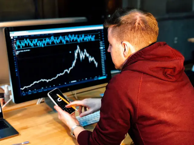 How can a master’s course in financial trading advance your career?