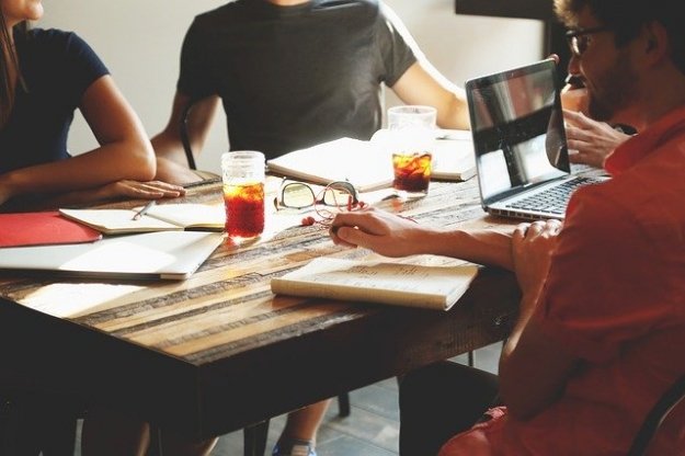 5 Tips For More Productive Meetings