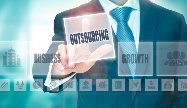 8 Big Reasons Why Small Businesses Should Outsource IT Services