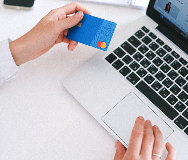 How to Improve Customer Experience for Online Shoppers Without Losing your Mind