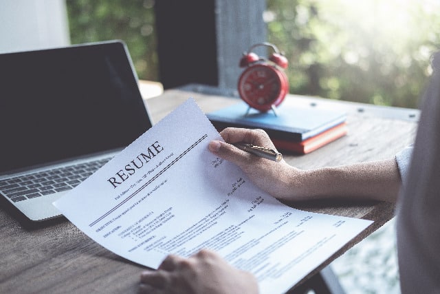5 Ways Good Resume Writing Helps You Land Your Dream Job