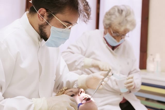 5 Ways that a Dentist Can Increase Earnings