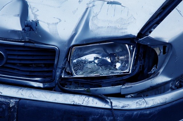 When Should You Call a Car Accident Lawyer?
