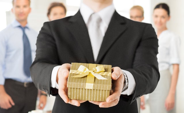 5 Corporate Gift Ideas For Elevating Your Brand Presence