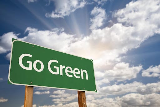 8 Great Reasons to Go Green and Switch to Solar Energy