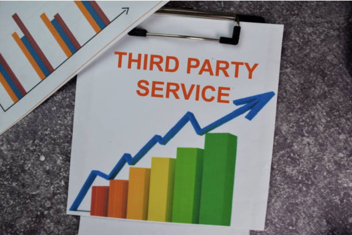 6 Reasons Why You Should Outsource Your Shipping 