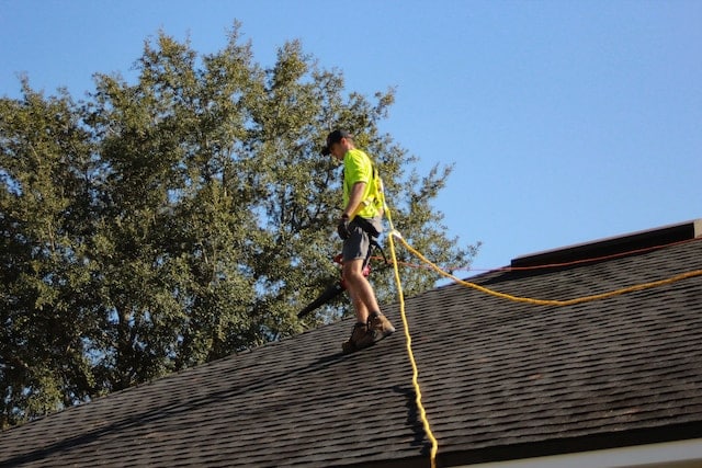 Starting and Running a Successful Roofing Company: A Comprehensive Guide