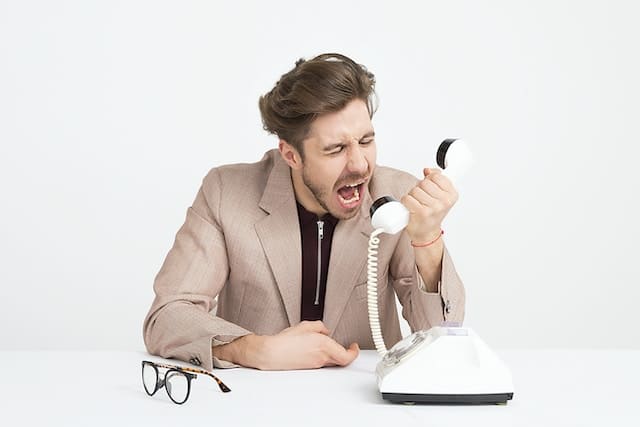 A Freelancer’s Guide To Cold-Calling & Closing Deals Like Clockwork