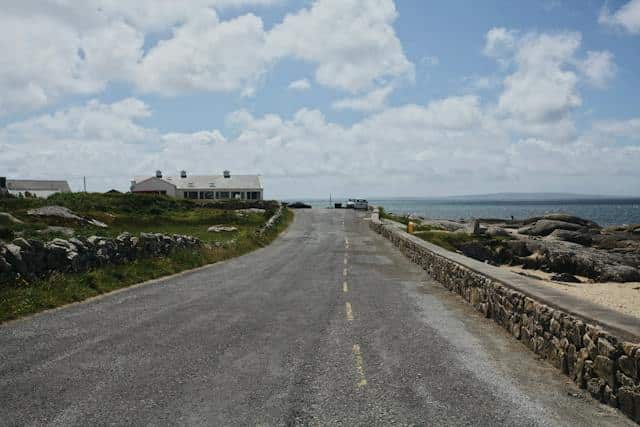 Exploring the Allure of County Kerry and Limerick: A Guide to Ireland’s Real Estate Gems