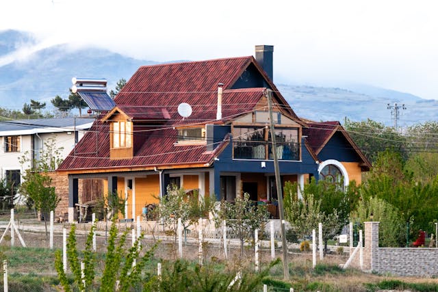7 Signs of Wind Damage to Roof