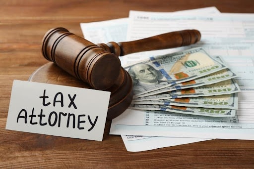 Is an Atlanta Tax Attorney the Same as an Accountant?