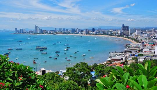 Why Do You Need a House with a Swimming Pool in Pattaya?