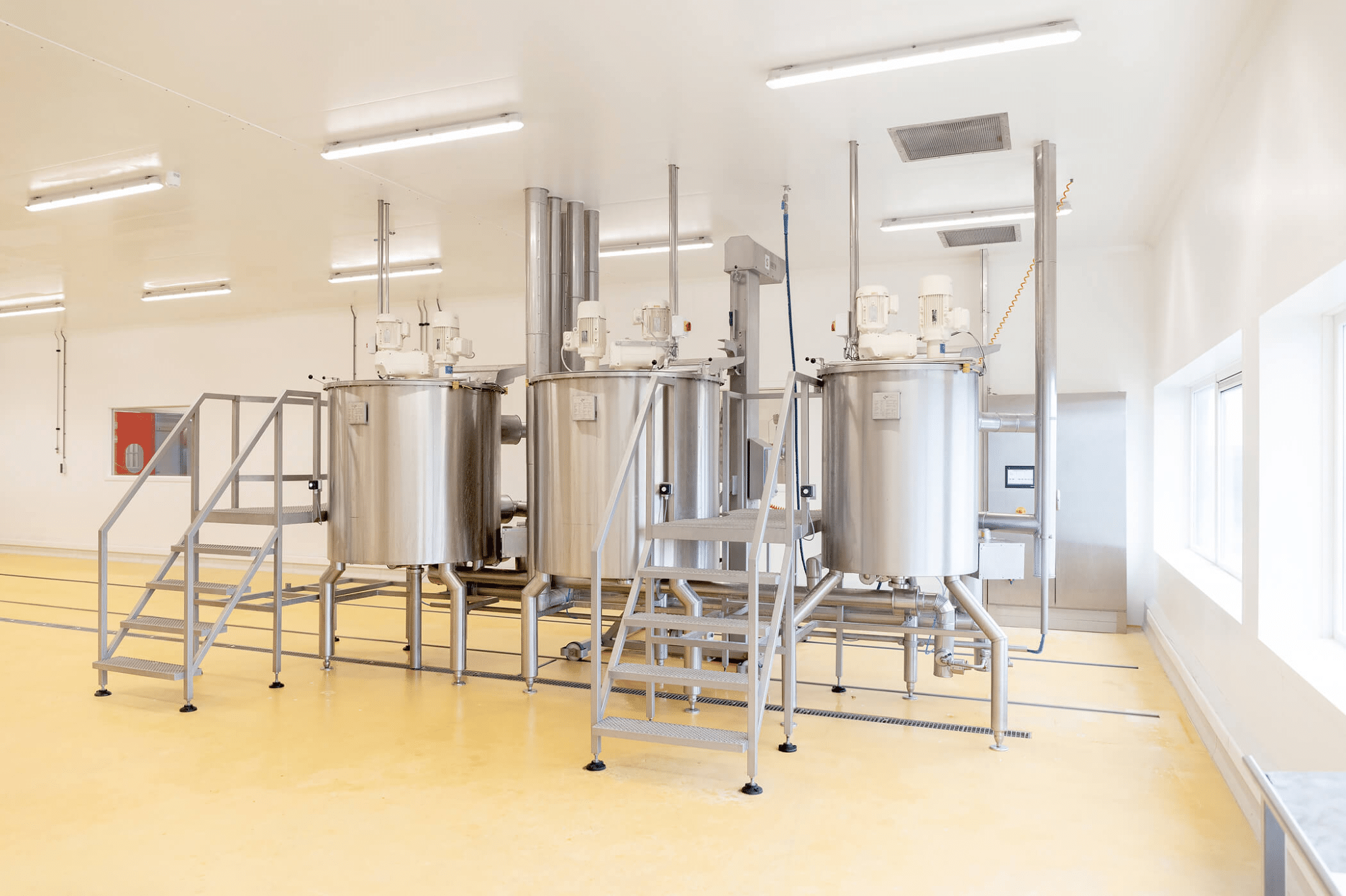 Common Applications of Industrial Kettles in the Manufacturing Industry